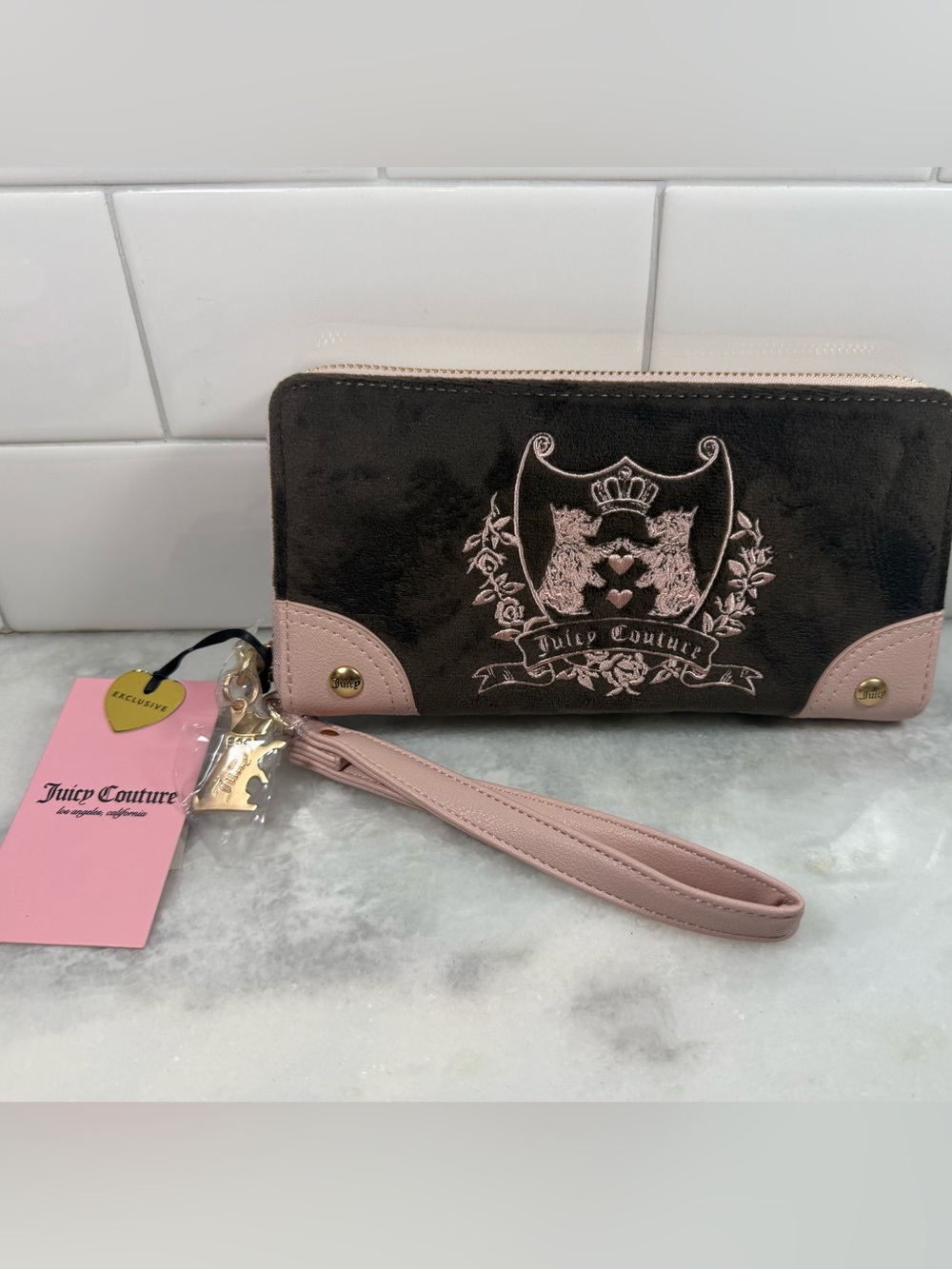 NWT Juicy New Love Chapter Scottie dog Large Zip Around Wallet Chocolate/Pink
